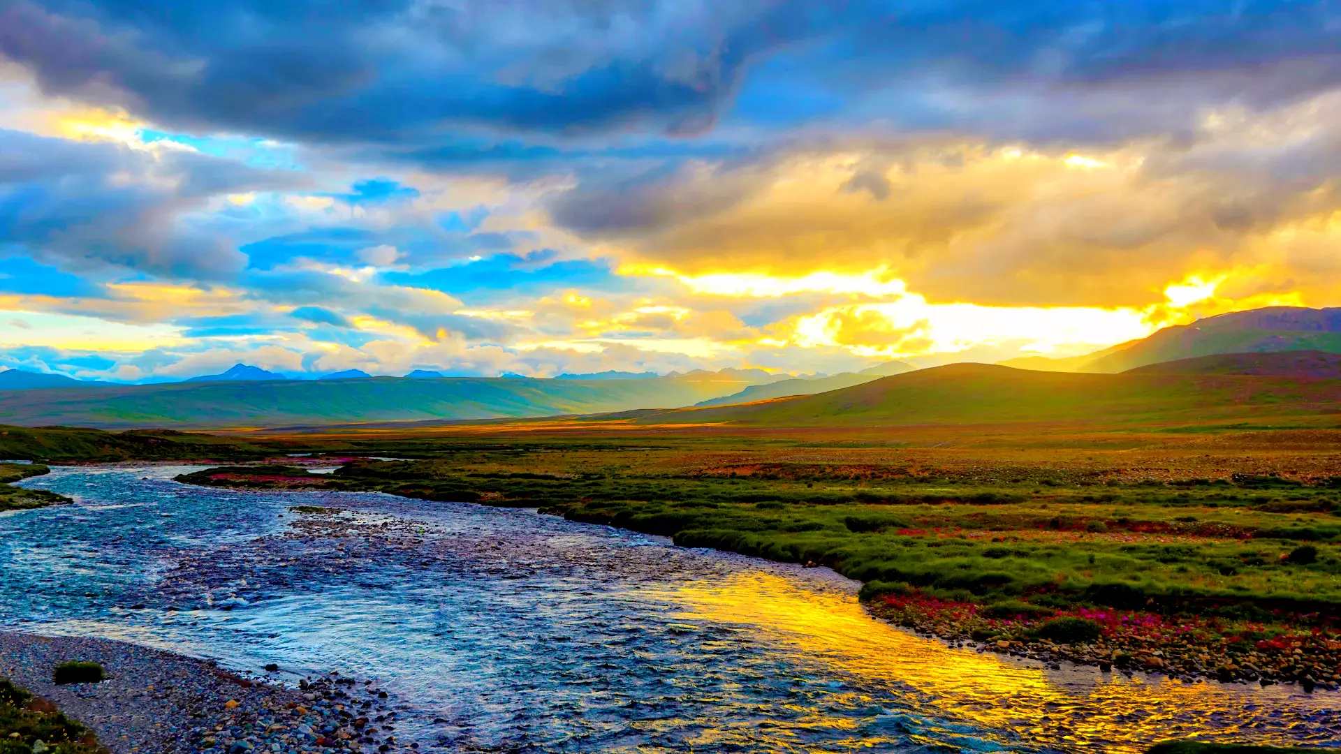 Stunning sunset over the Deosai National Park in Northern Pakistan.