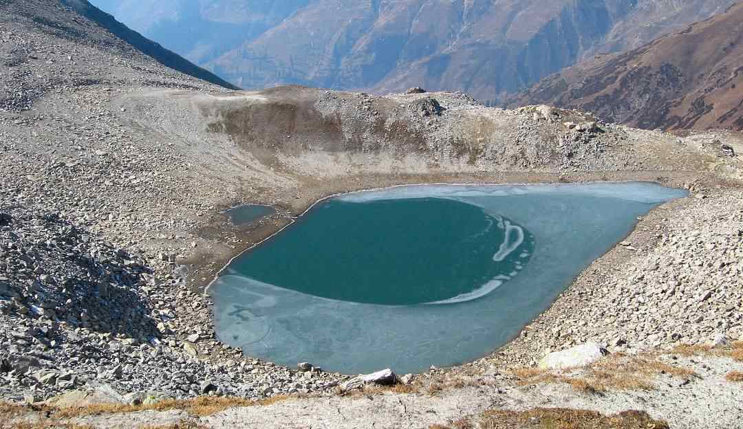 Licensed image naran kaghan