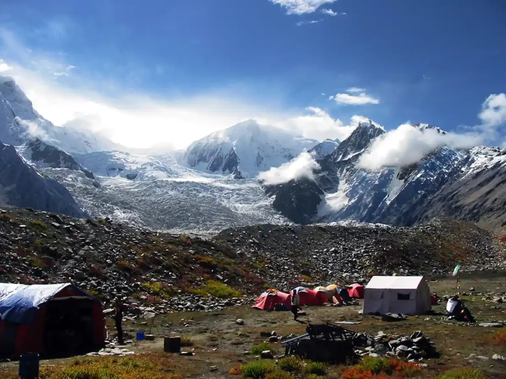 Hunza patundas base camp