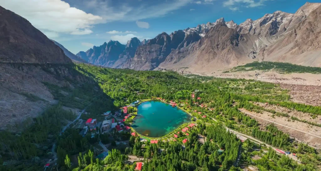 Shangrila-lake-skardu