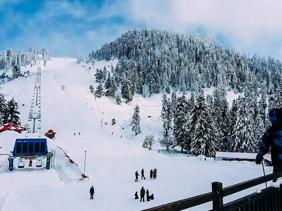 Malam jabba ski resort