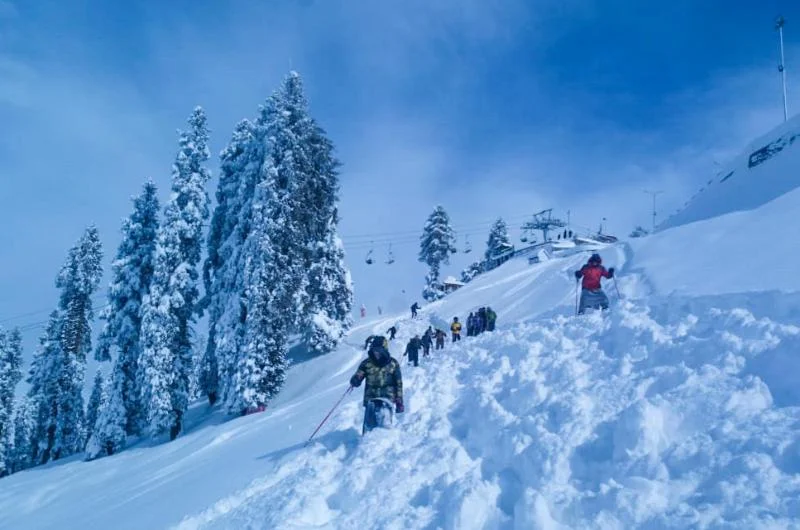 Malam jabba skiing